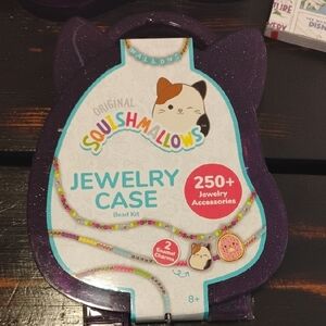 Squishmallows Purple Jewelry Case Bead Kit